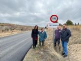 El alcalde de Lorca visita Las Terreras tras los trabajos de mejora de la carretera de acceso a la pedanía y la calle del Consultorio Médico
