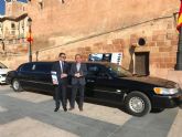 Lorca amplía su oferta turística con la posibilidad de recorrer el municipio y sus puntos de interés cultural en limusina o coche clásico, entre otros vehículos