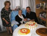 La vecina Ana María Muñoz Andreo celebró su centenario acompañada de familiares y amigos