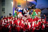 Papá Noel vuelve a llevar ilusión y fantasía a miles de niños que presencian el desfile