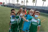 Los jóvenes protagonistas del fútbol base levantan sus trofeos en el cierre de la temporada 2020-2021