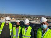 La Comunidad respalda la apuesta por la energía fotovoltaica en un centro educativo de Águilas