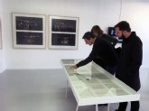 El Párraga acoge la exposición ´La estupidez de la puesta en escena´, un recorrido por las inquietudes del artista Mira Bernabéu