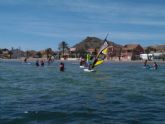 Más de 5.400 estudiantes de la Región se benefician de descuentos para practicar deportes náuticos en el Mar Menor