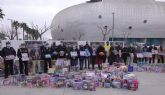 La APC dona 400 juguetes a la campaña Juguetea impulsada por el Ayuntamiento de Cartagena