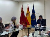 El Colegio Oficial de Veterinarios de la Región de Murcia se reúne con López Miras