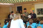 Jugadores del F.C. Cartagena visitaron el colegio Adoratrices