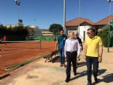 El director general de Deportes, Alonso Gómez visitó las instalaciones deportivas municipales