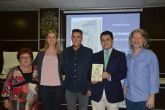 El ribereño Rubén Santiago presentó en Santiago de la Ribera su primer libro 