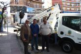 El Ayuntamiento presenta un nuevo vehículo para obras y servicios municipales