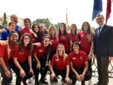 Las campeonas del CAP Ciudad de Murcia llevan al Ayuntamiento su ascenso a la segunda división femenina de fútbol