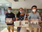 La Red Municipal de Bibliotecas de Lorca recibe la donación de 15 ejemplares del libro 'Un viaje ilustrado hacia la historia del Paso Blanco' editado por la Asociación Juvenil de la Cofradía
