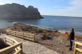 La alcaldesa visita las obras de mejora de accesibilidad a la playa Amarilla