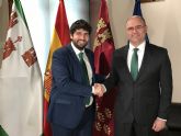Fernando López Miras se reúne con el alcalde de Pliego