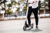 El Pleno regula el uso de los patinetes para que puedan compartir la vía con el resto de vehículos y personas