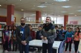 La biblioteca de San Javier echa imaginación al invierno con un propuestas innovadoras como la de “reservar un bibliotecario”