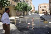 El alcalde de Lorca supervisa el avance de los trabajos municipales de renovación urbana de la Calle Molins de Rei