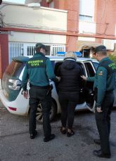 La Guardia Civil arresta a los cuatro miembros de un clan familiar por estafas y hurtos mediante el método del 