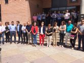 La ciudadanía de Molina de Segura muestra en una concentración su repulsa y dolor por el crimen machista ocurrido en la localidad