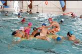 Clausura de las piscinas de verano de la Concejalía de Deportes en las que han participado mil niños
