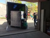 El PSOE de Archena entrega un palet de comida al banco de alimentos municipal para ayudar con la crisis de la Covid-19