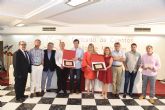 Montserrat Espinar recibe el primer premio del XXXII concurso de cuentos Villa de Mazarrón