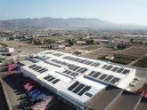 Campo de Lorca apuesta por la energía solar instalando paneles solares sobre la cubierta de sus instalaciones