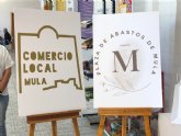 Presentados los nuevos distintivos para el Comercio Local y la Plaza de Abastos