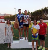 Nieves Navarro y Jesús Montoya, ganadores del XX Triatlón Villa de Blanca