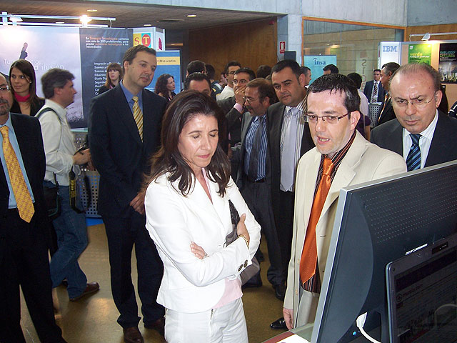 AUTORIDADES MUNICIPALES ASISTEN A LA INAUGURACIÓN DE LA OCTAVA EDICIÓN DEL FORO ANUAL DE LA SOCIEDAD DE LA INFORMACIÓN REGIÓN DE MURCIA (SICARM) 2008 - 2, Foto 2