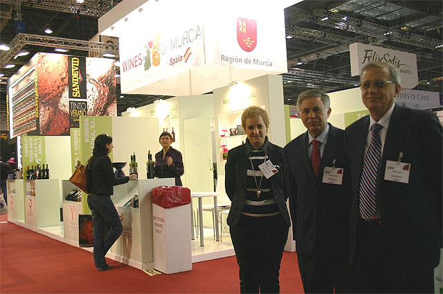 La Región promociona la calidad de los vinos murcianos en la feria internacional ‘London Wine’ - 1, Foto 1