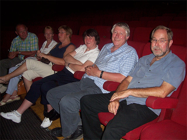 LA SALA DE ARTES ESCÉNICAS DE LA LOCALIDAD ACOGIÓ LA ACTUACIÓN GRATUITA DEL GRUPO FOLK-ROCK “MALAGÜERO” - 3, Foto 3