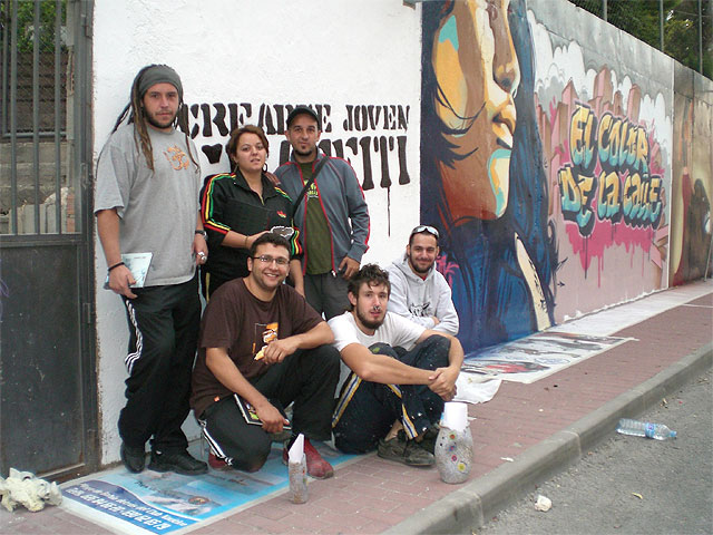 JUVENTUD ENTREGA LOS PREMIOS DEL CERTAMEN MUNICIPAL “CREARTE JOVEN´2008 EN LA MODALIDAD DE GRAFFITI - 2, Foto 2