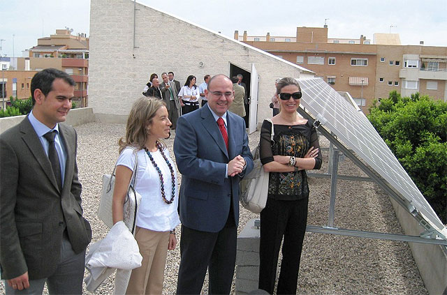 Entran en funcionamiento las instalaciones solares fotovoltaicas de diez colegios de Murcia - 1, Foto 1