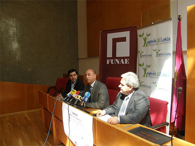 Técnicos especializados, empresarios y responsables públicos debaten en Lorca sobre la adecuación a la nueva normativa ambiental - 1, Foto 1