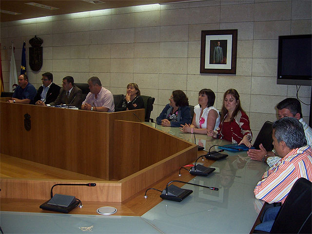 Se constituye oficialmente la Junta de Pedáneos, en un acto en el que se hace entrega de los móviles y se fijan las líneas de trabajo de esta legislatura - 2, Foto 2