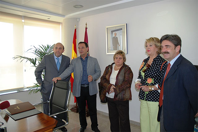 La Comunidad aporta 1,4 millones de euros para asociaciones de afectados por el Síndrome de Down y de discapacitados físicos - 1, Foto 1