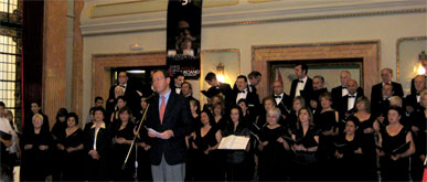 El Orfen Murciano Fernndez Caballero nombra al Alcalde Presidente de Honor en el 75º aniversario de su fundacin