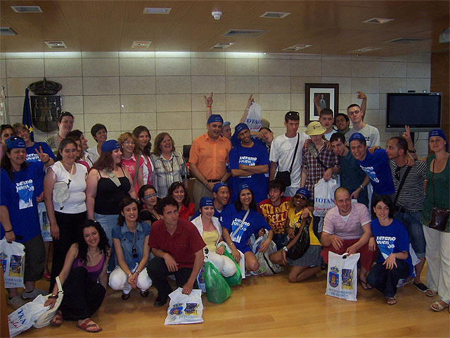 Más cuarenta jóvenes de seis países europeos participan en un intercambio multilateral con asociaciones juveniles de Totana - 2, Foto 2