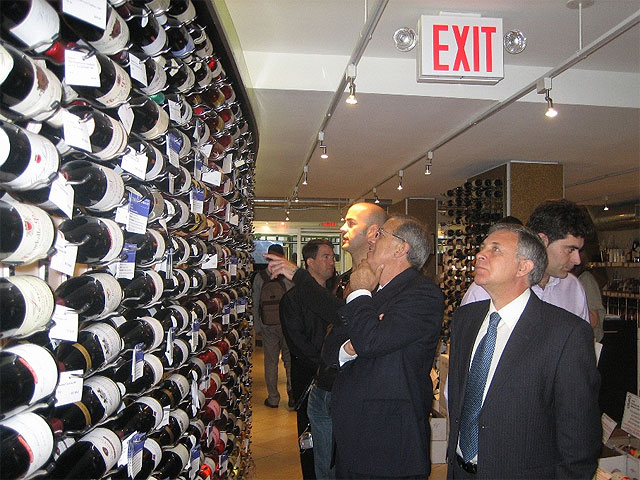 Agricultura ofrece una comida típica murciana a representantes de la prensa enológica más influyente de Nueva York - 2, Foto 2