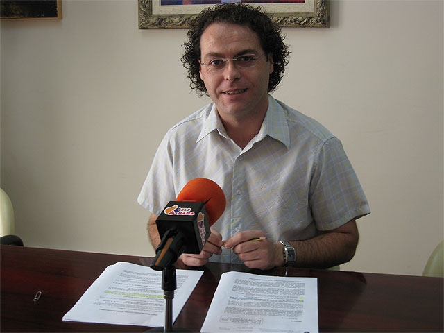 El Ayuntamiento recuerda que ya ha salido la convocatoria de la Comunidad Autónoma para la adquisición de libros escolares - 1, Foto 1