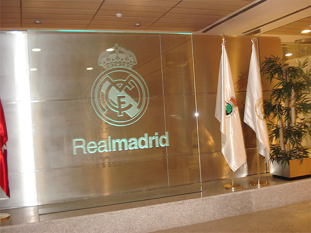 La Peña Madridista de Abarán acogerá los trofeos del Real Madrid, C.F. para su exposición el próximo mes de octubre en Abarán. - 1, Foto 1