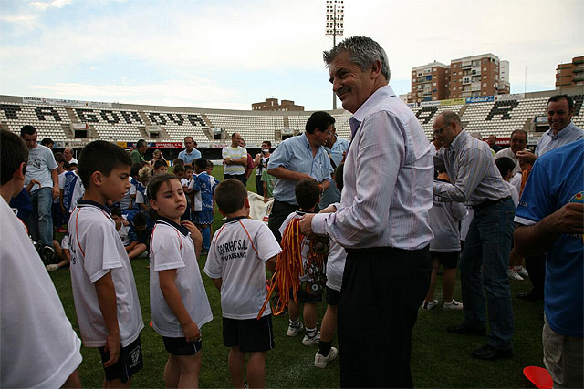 1.300 jugadores participan en la clausura de la liga local de fútbol base - 3, Foto 3