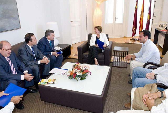 El Ayuntamiento y Hostecar estrechan lazos para el futuro de la hostelería en la comarca - 1, Foto 1