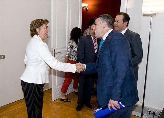 El Ayuntamiento y Hostecar estrechan lazos para el futuro de la hostelería en la comarca - 2, Foto 2