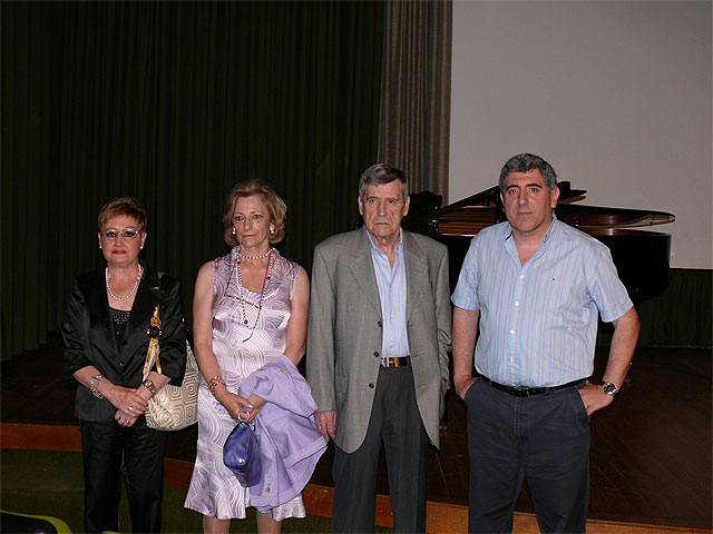 Cerca de doscientas personas asistieron a la presentación del libro y el DVD ‘Julián Santos, 100 Años de Música’ - 2, Foto 2