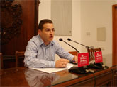 El concejal de Economa anuncia que el Ayuntamiento se ve obligado por Ley a realizar un plan de saneamiento para hacer frente a los 16 millones de euros que el PSOE gast de ms en 2007