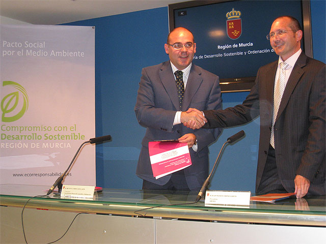 Medio centenar de empresas de la Asociación Regional de la Madera se comprometen con la responsabilidad ambiental y a ser ecoeficientes - 1, Foto 1