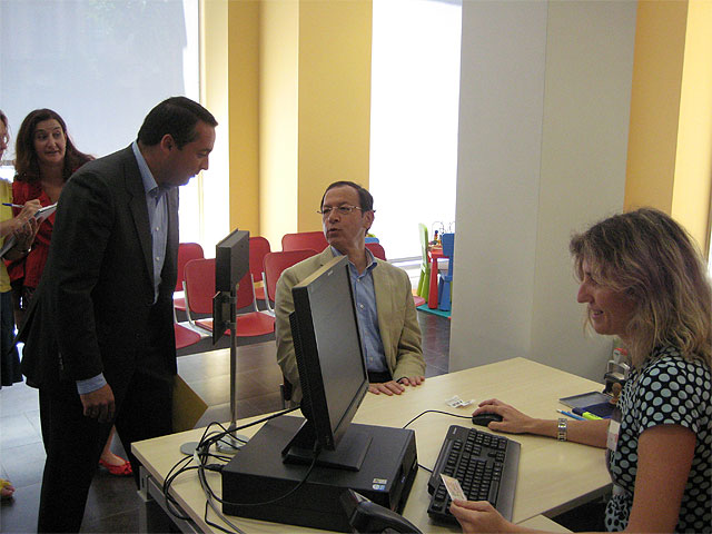 Cámara inaugura el nuevo Servicio Integral de Atención al Ciudadano - 1, Foto 1