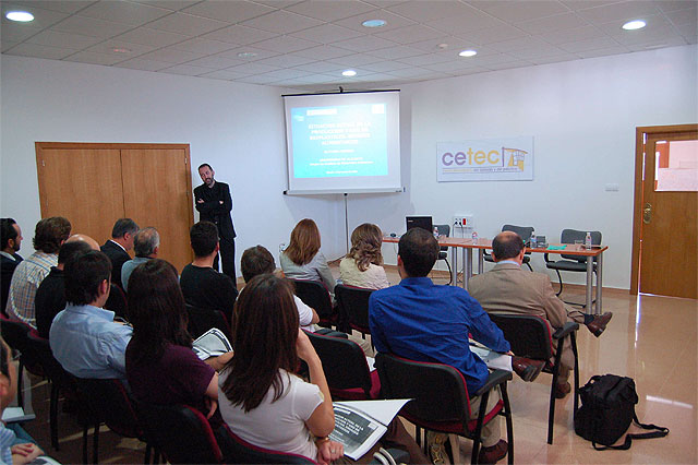 El Centro Tecnológico del Calzado y del Plástico celebra una jornada que analiza los nuevos materiales plásticos - 1, Foto 1